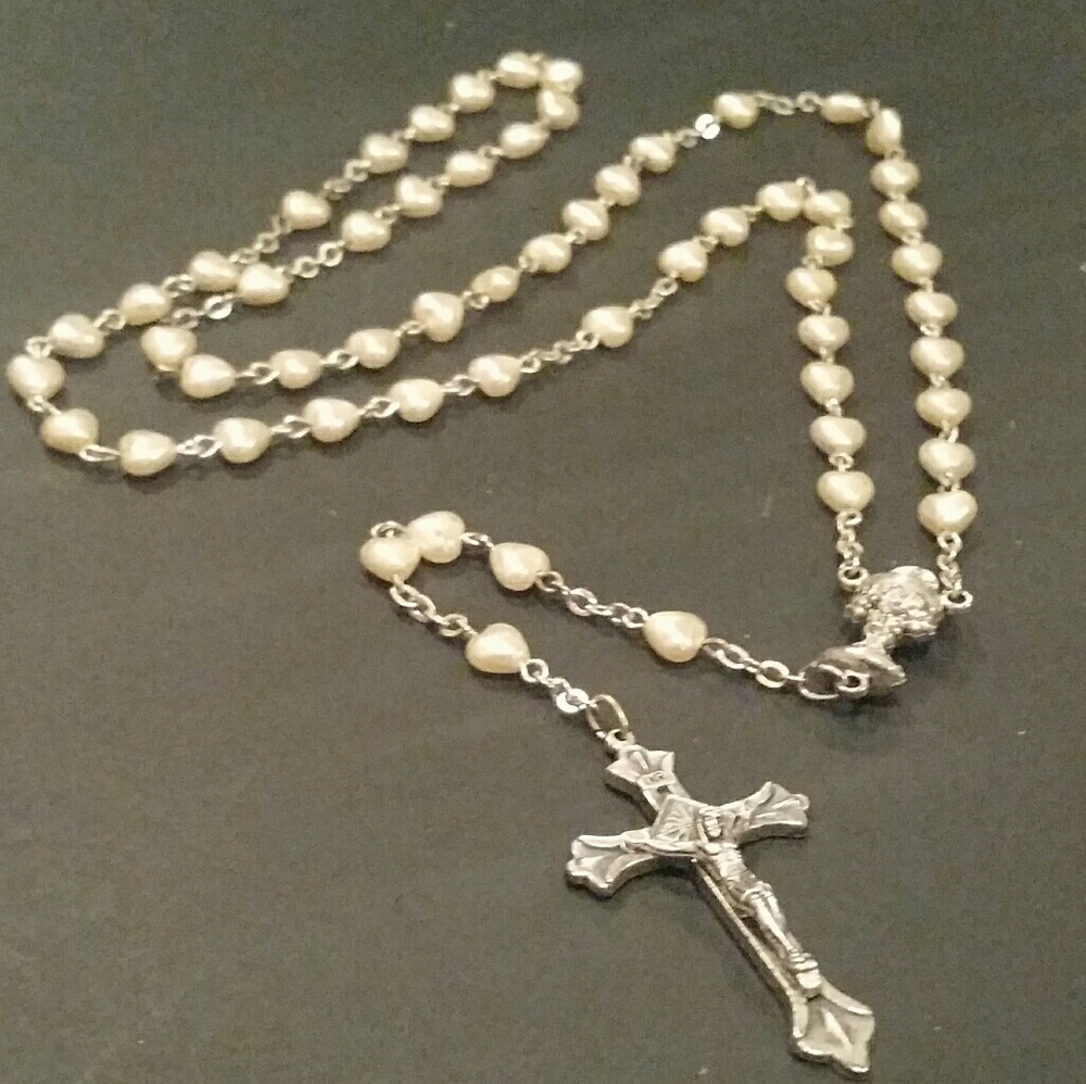 Beautiful Light Pink Pearl Heart Rosary - Picture 3 of 3